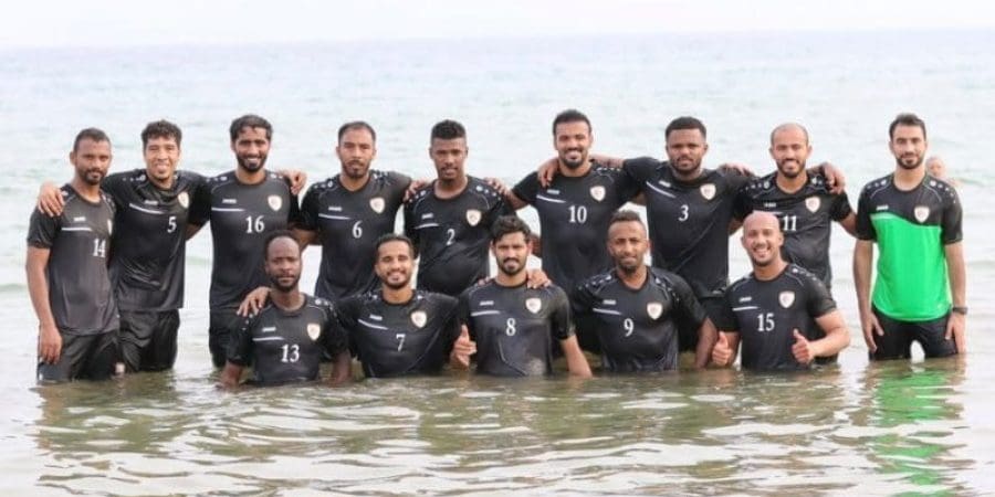 لاعبي منتخبنا الوطني لكرة القدم الشاطئية