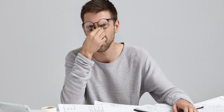 قد تقدم لك الاستعانة بموظفين خارجيين موهوبين يتحملون بعضًا من المسؤوليات نتائج أفضل وتساعدك على أن تصبح أكثر إنتاجية