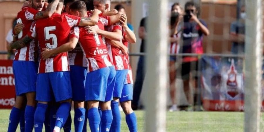 فرحة نجوم أتليتكو مدريد بعد تسجيل الهدف الأول