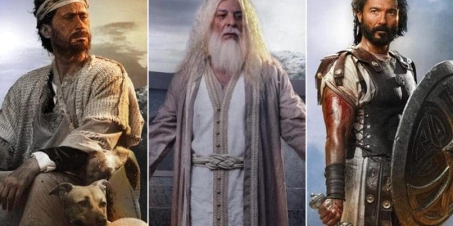 أبطال فيلم أهل الكهف (من اليمين) خالد النبوي ومحمود حميدة وأحمد عيد