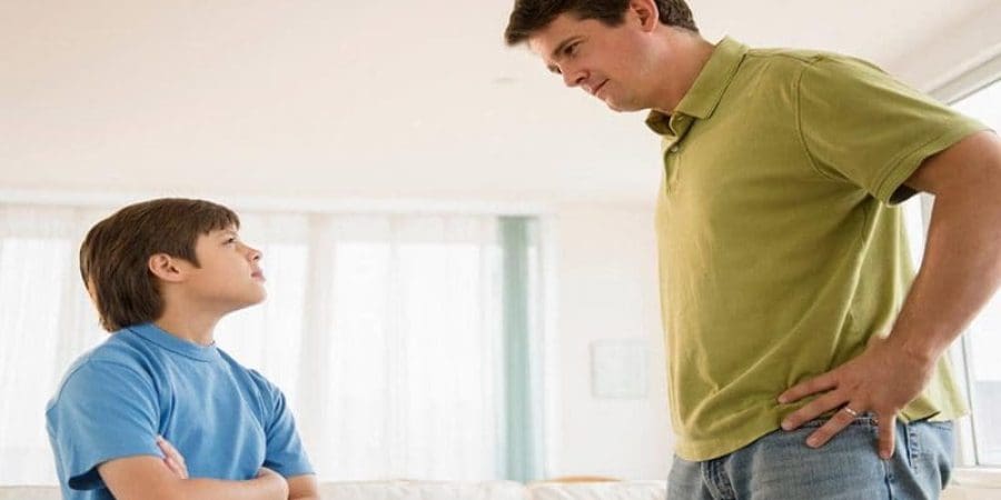 عندما تحترم طفلك، فإن حاجته للقتال من أجل الوصول إلى غايته تتلاشى على الفور.