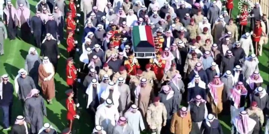 ثرى الكويت يحتضن جثمان الأمير الراحل