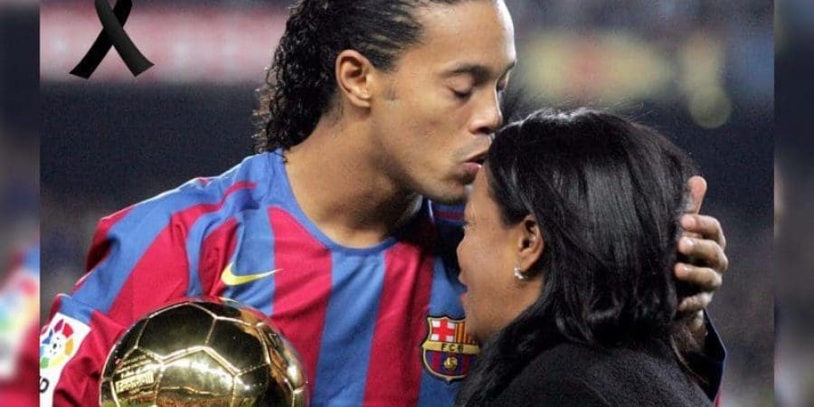 1613999931_Ronaldinho-in-mourning-Covid-19-takes-his-mother