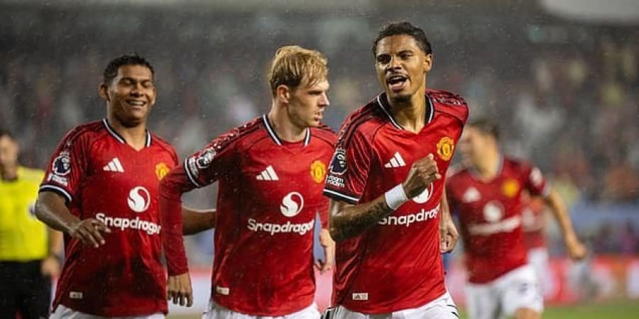 مانشستر يونايتد يتفوق على بورنموث