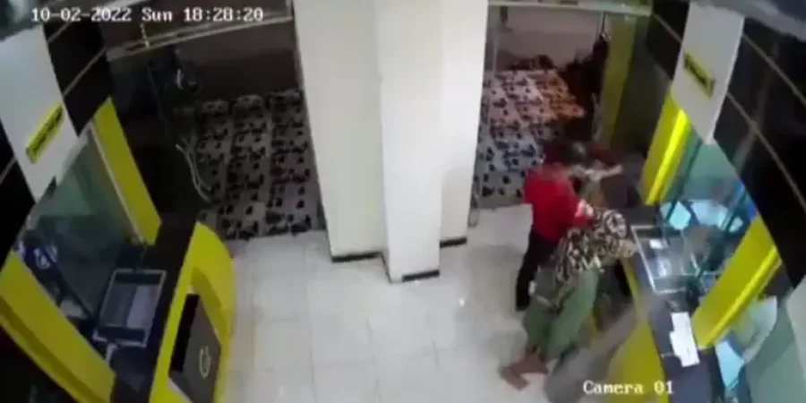 مقطع من الفيديو