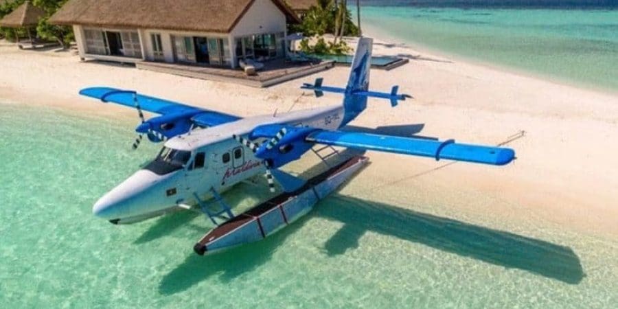 جزيرة فوافا بجزر المالديف تمتد على مساحة 500 متر مربع في قلب موقع "با أتول" المصنف محمية طبيعية
