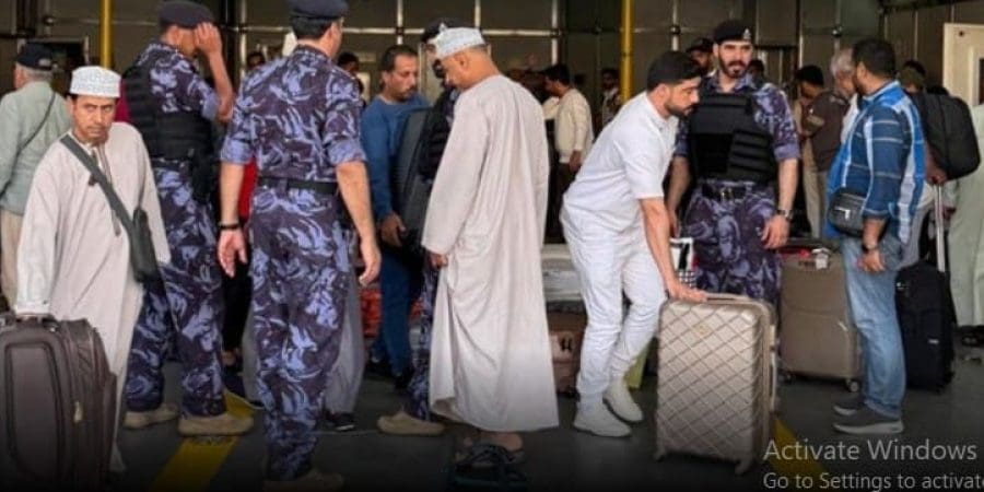 عودة عدد من المواطنين ورعايا دول أخرى