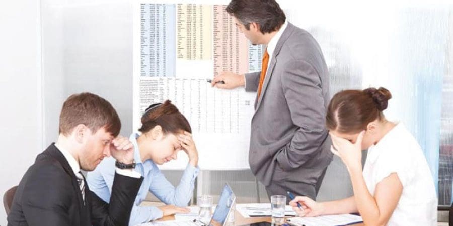 غالبًا ما تكون الاجتماعات مملةً بالنسبة للموظفين، رغم اعتبارها مصدرًا للإبداع بالنسبة لبعض القادة