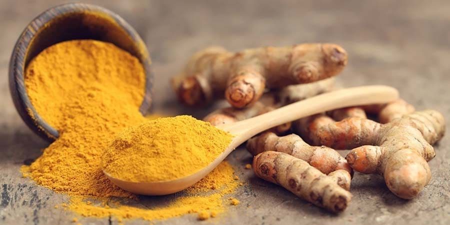 الكركم من بين توابل المطبخ الشائعة يعد مفتاح خلايا وقود أنظف وأكثر كفاءة (شترستوك)