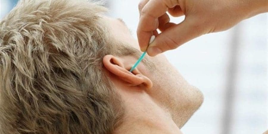 الأذن، الأعواد القطنية