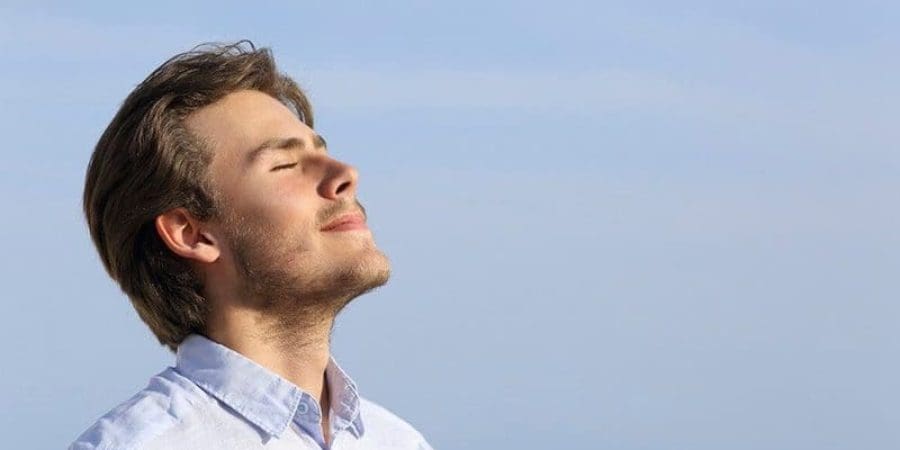 غريزة الحدس غالبًا ما تكون ذات مصداقية وتنبع من مؤشرات جسدية حقيقية عند الشخص المحظوظ.