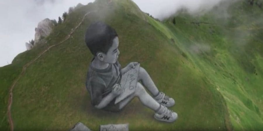 من الفيديو