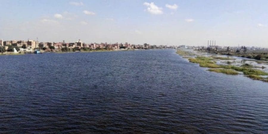 يبلغ الطول المقدر لأطول نهر مسجل وهو نهر النيل في أفريقيا حوالي 6646.5 كيلومترًا (الجزيرة)