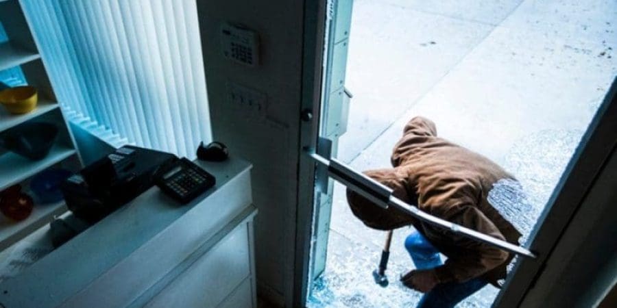 سرقة (صورة تعبيرية من أيستوك).