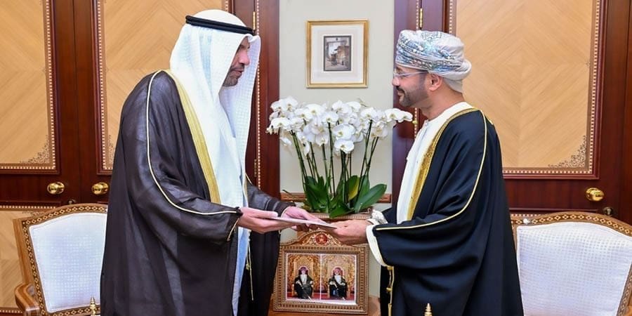 جلالة السُّلطان يتلقى رسالةً خطيّةً من أمير دولة الكويت