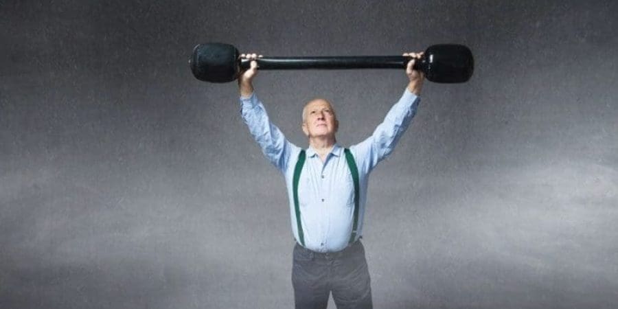 الرجال المصابون بمتلازمة "بيتر بان" يحتاجون مواجهة جادة لتحسين الذات (غيتي)