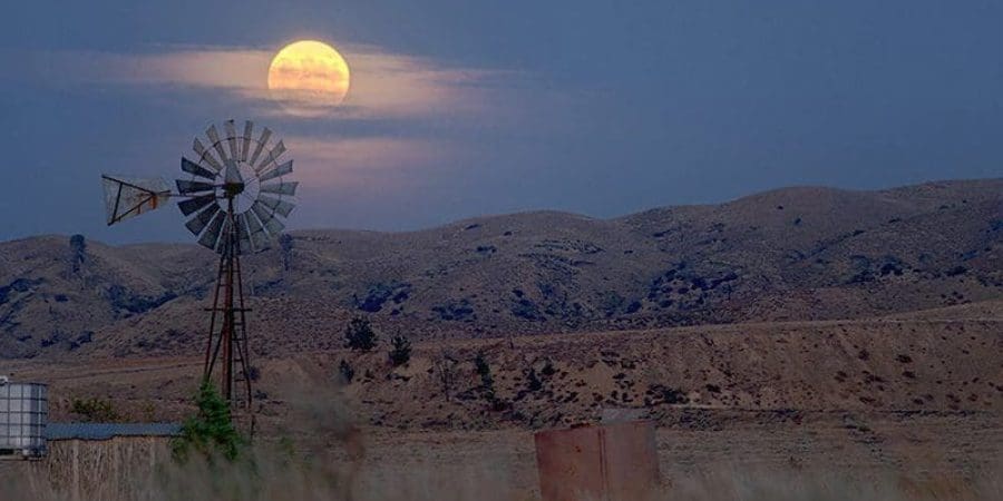 القمر المكتمل