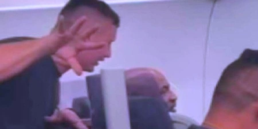 مقطع من الفيديو