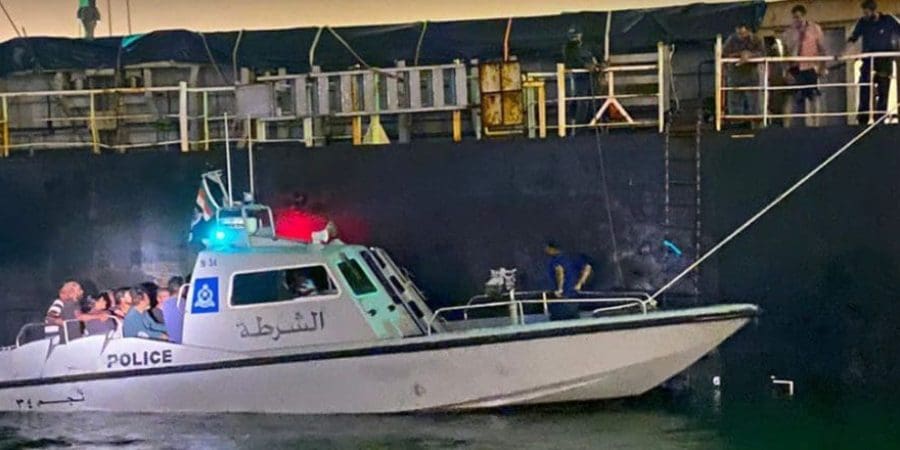 إجلاء خمسة عشر شخصاً من جنسيات آسيوية