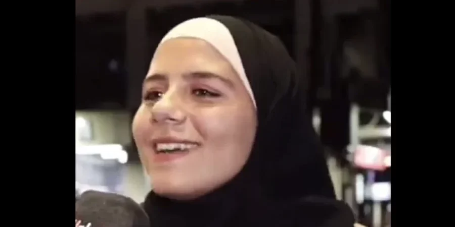 فتاة سورية مصابة بمرض نادر