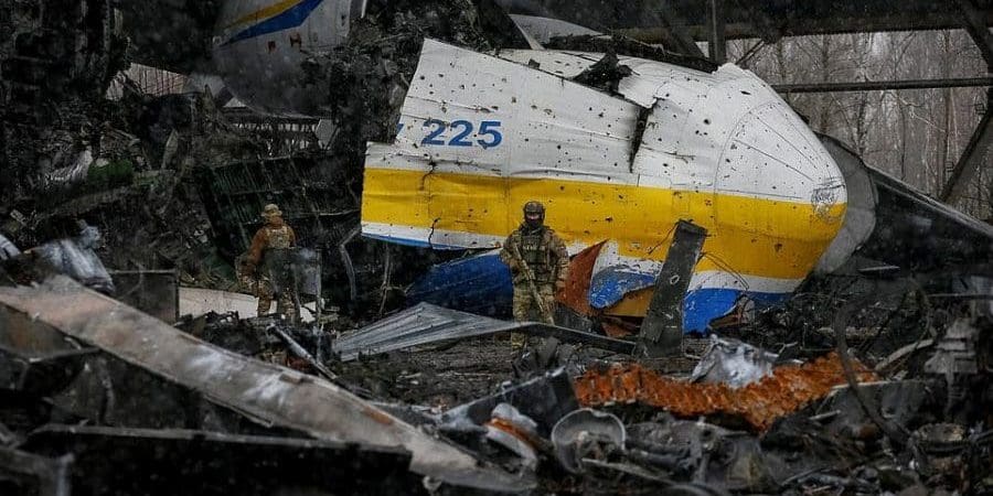 آثار دمار أكبر طائرة في العالم