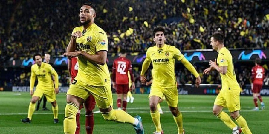 فرحة أرنوت دانجوما بهدفه في شباك البايرن