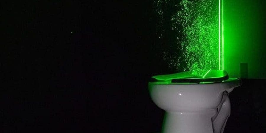 الجسيمات يمكن أن تنطلق بسرعات 6,6 قدم (2 متر) في الثانية