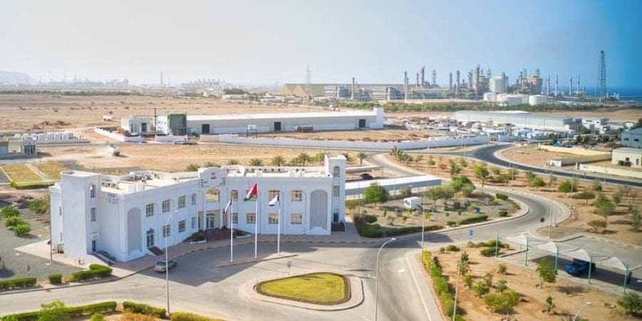 حجم الاستثمار بمدينة صور الصناعية يقرب من 2.3 مليار عُماني
