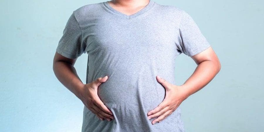 يأخذ البطن شكل طريق ذي اتجاهين، يتواصل عبرهما الدماغ معه كيميائيًا وعصبيًا، ويرسل البطن المعلومات إلى الدماغ (غيتي إيميجز)