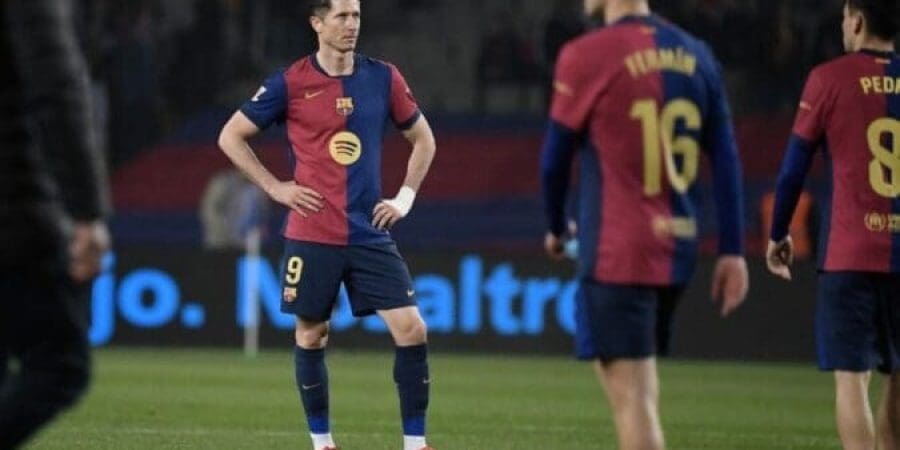 حسرة لاعبي برشلونة بعد التعادل