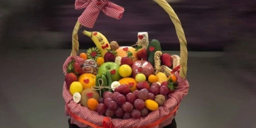 هناك إقبال على هدايا السلال الصحية لما تحتوي عليه من فوائد صحية
