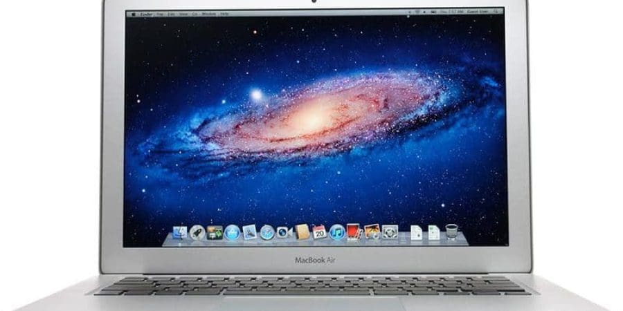 جهاز من أبل يعمل بنظام ماك