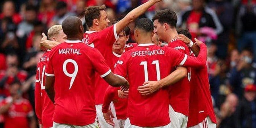 فرحة نجوم المان يونايتد بالفوز الكاسح