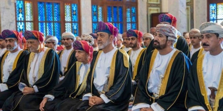 جلالة السلطان يؤدي صلاة عيد الفطر | ارشيفية