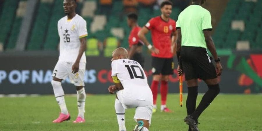 حسرة لاعبي غانا بعد التعادل