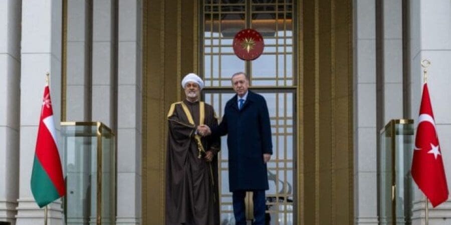 جلالة السُّلطان المعظّم يغادر تركيا