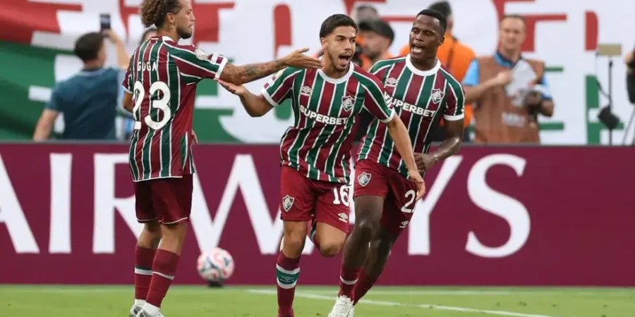 فرحة لاعبي فلومينينسي البرازيلي بالفوز