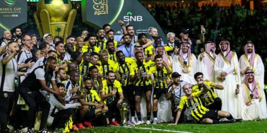 فرحة  الاتحاد بلقب كأس خادم الحرمين الشريفين