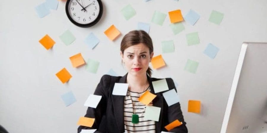 ضغوط العمل المستمرة مثل التوتر والإجهاد تدفع عادة إلى الاستقالة