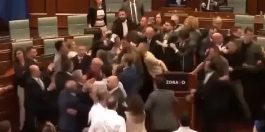 من الفيديو