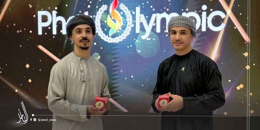 المصوران: علي بن حمد الغافري ومحمود بن محمد الجابري