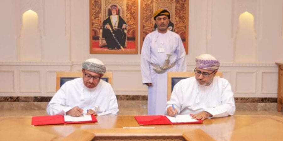 وزارة العمل توقّع مذكرة تعاون