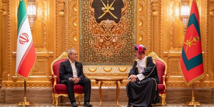 جلالة السُّلطان والرئيس الإيراني يؤكّدان على دور القطاع الخاص في البلدين