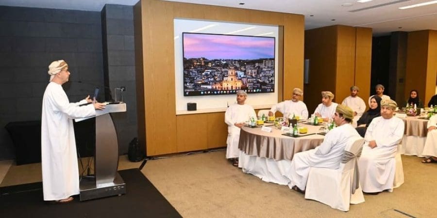 تعزيز إنتاجية العمل الحكومي باستخدام تقنيات الذكاء الاصطناعي