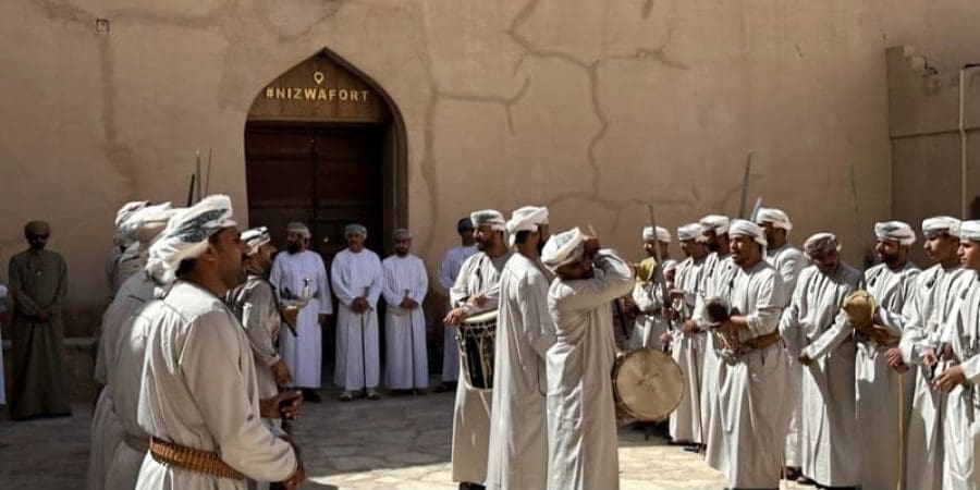 الاحتفال باليوم العالمي للسياحة تحت شعار "السياحة والسلام"