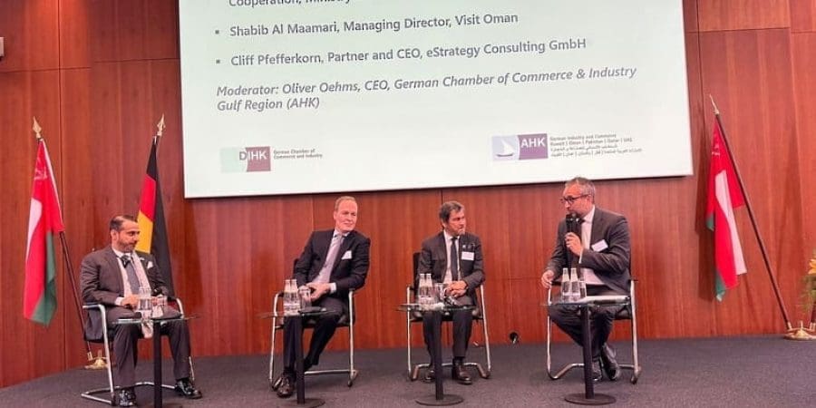 حلقات نقاشية عن بيئة الأعمال والفرص بالقطاع السياحي العُماني