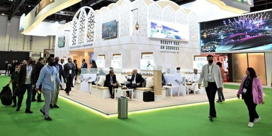 وزارة التراث والسياحة تُبرز المقومات السياحية في سوق السفر العالمي