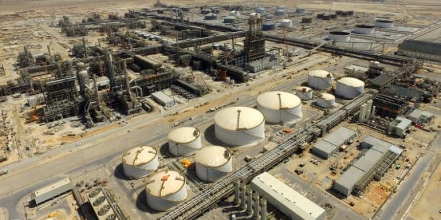 رفع التصنيف الائتماني لسلطنة عُمان إلى وتغيّر النظرة المستقبلية