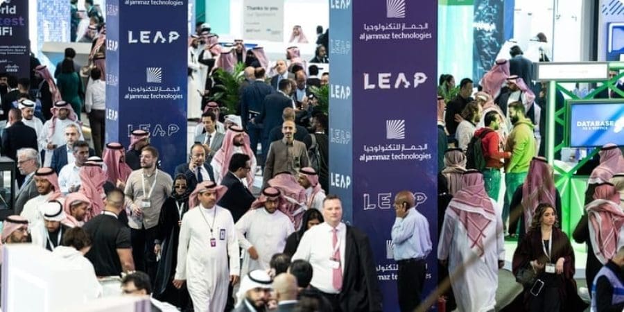 الإثنين المُقبل.. سلطنة عُمان تشارك في معرض ومؤتمر "ليب"