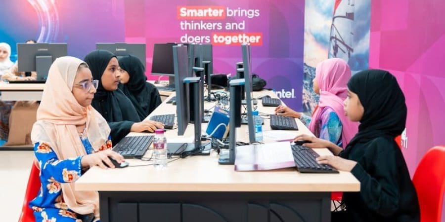 مختبر الذكاء الاصطناعي بتعليمية شمال الباطنة نقلة نوعية في قطاع